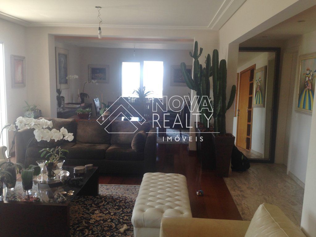 Apartamento, 3 quartos, 261 m² - Foto 2