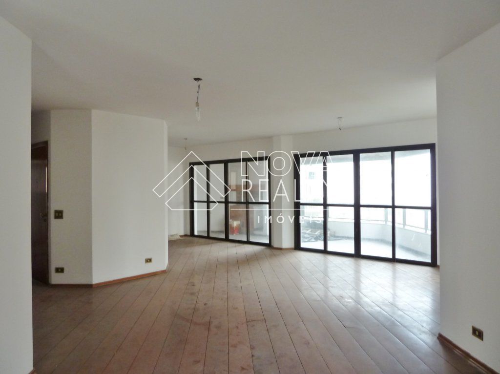 Apartamento, 4 quartos, 244 m² - Foto 1