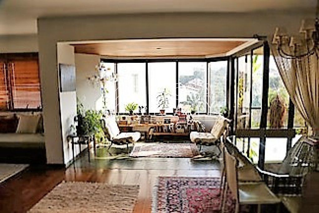 Apartamento, 3 quartos, 217 m² - Foto 1