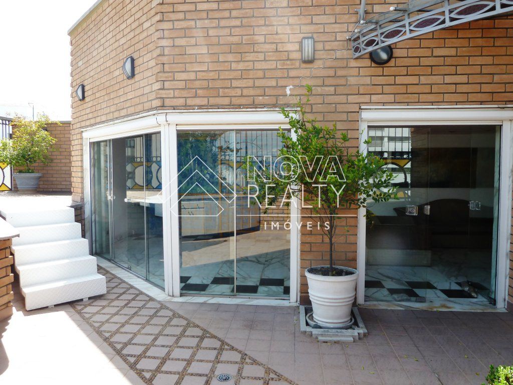 Cobertura, 3 quartos, 204 m² - Foto 2