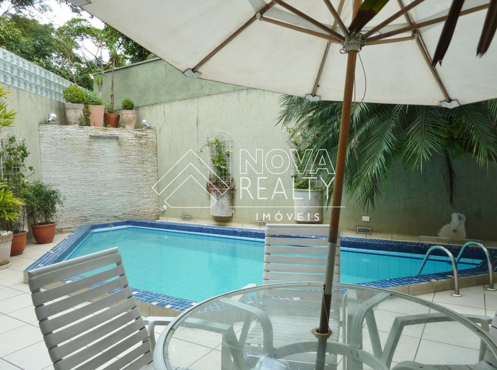 Casa, 3 quartos, 300 m² - Foto 1
