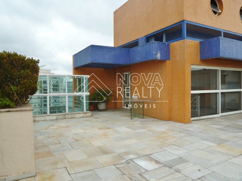 Cobertura, 3 quartos, 239 m² - Foto 17