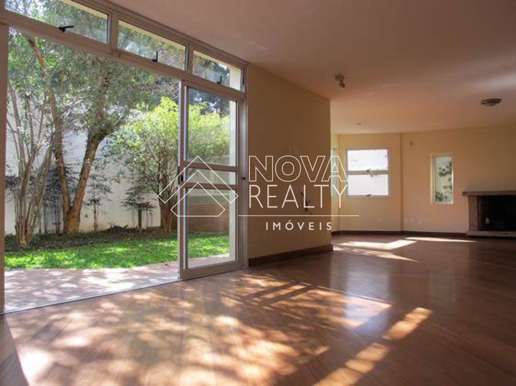 Sobrado, 3 quartos, 320 m² - Foto 1