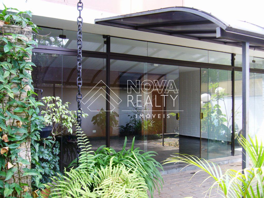 Sobrado, 5 quartos, 390 m² - Foto 1
