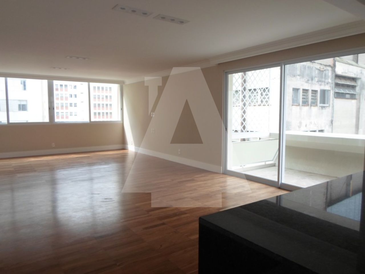 Apartamento, 2 quartos, 210 m² - Foto 1